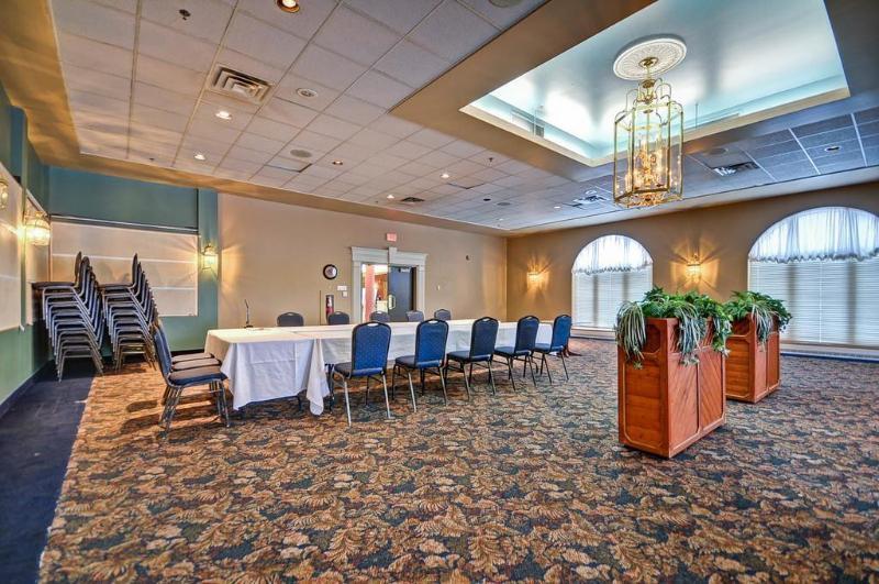 Chateau Logue Hotel Maniwaki エクステリア 写真