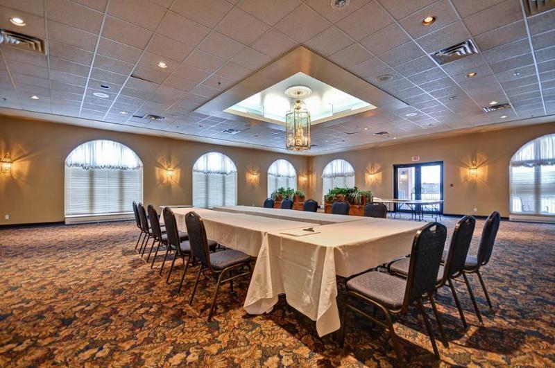 Chateau Logue Hotel Maniwaki エクステリア 写真