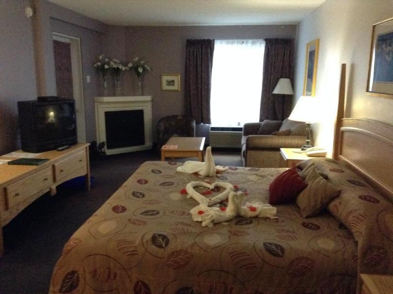 Chateau Logue Hotel Maniwaki エクステリア 写真